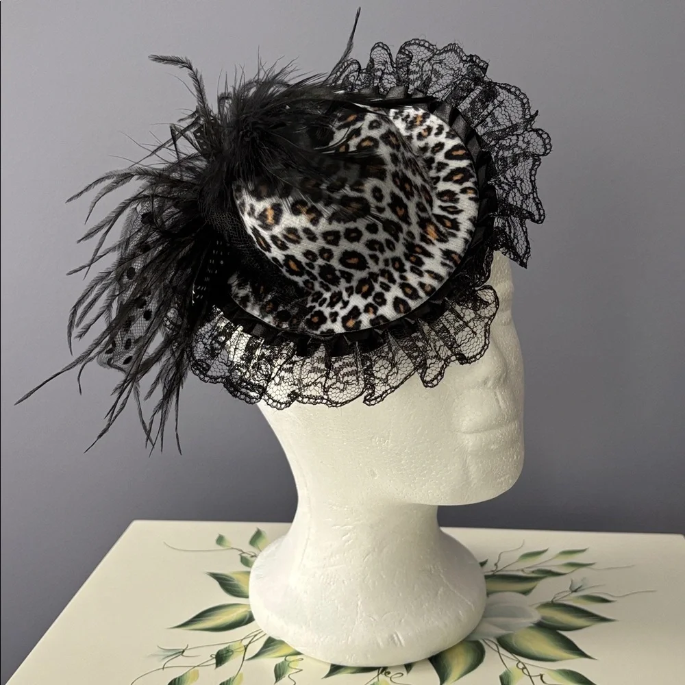Leopard pattern and black lace/feathers fashionator hats